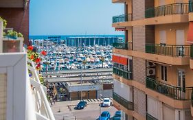 Feines Appartement Mit Hafenblick