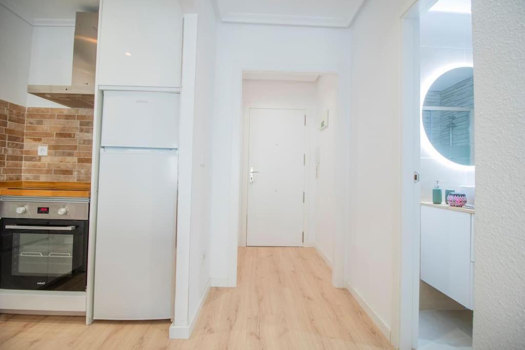 Feines Appartement Mit Hafenblick Santa Pola Exterior photo